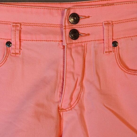 Lei Tatum High Rise Women's Stretch Demim Shorts - Picture 5 of 6